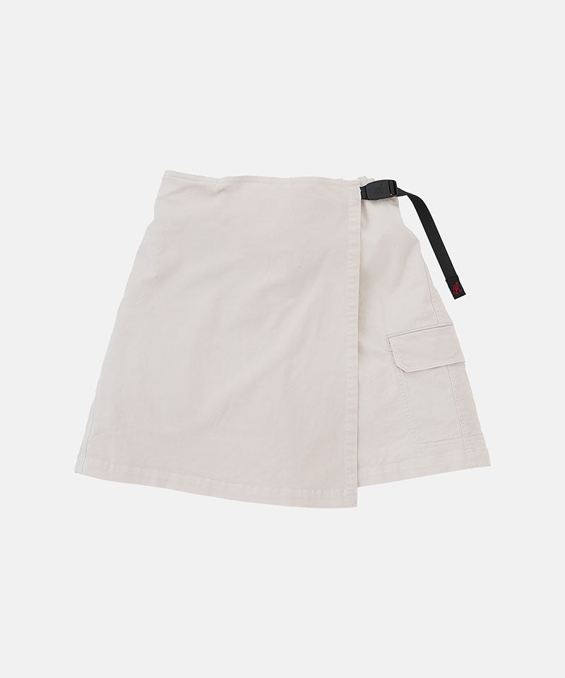 Gramicci G-Skort in the color shell white on a light-tone background.