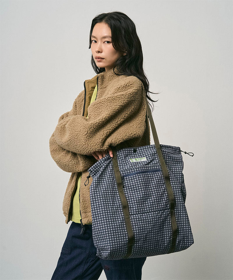 Gramicci Utility Tote Bag Color: NAVY CHECK