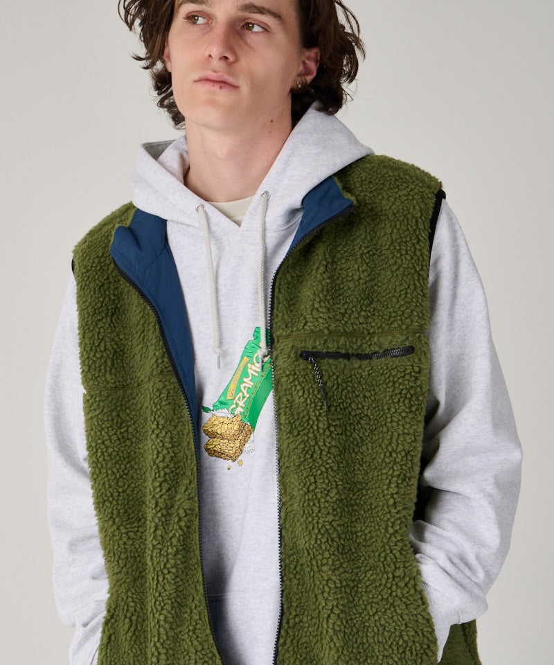 24AW GRAMICCI REVERSIBLE FLEECE VEST L ス Reversible Sherpa Vest – Gramicci